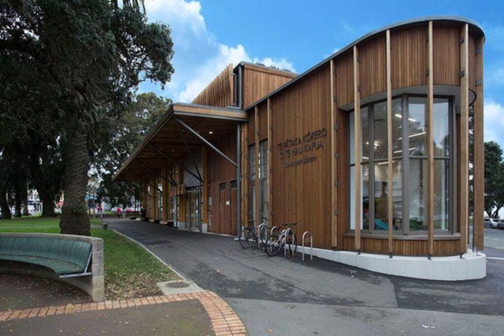 Devonport Library.