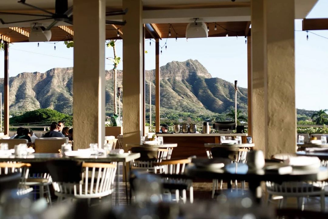 Deck, Waikiki.